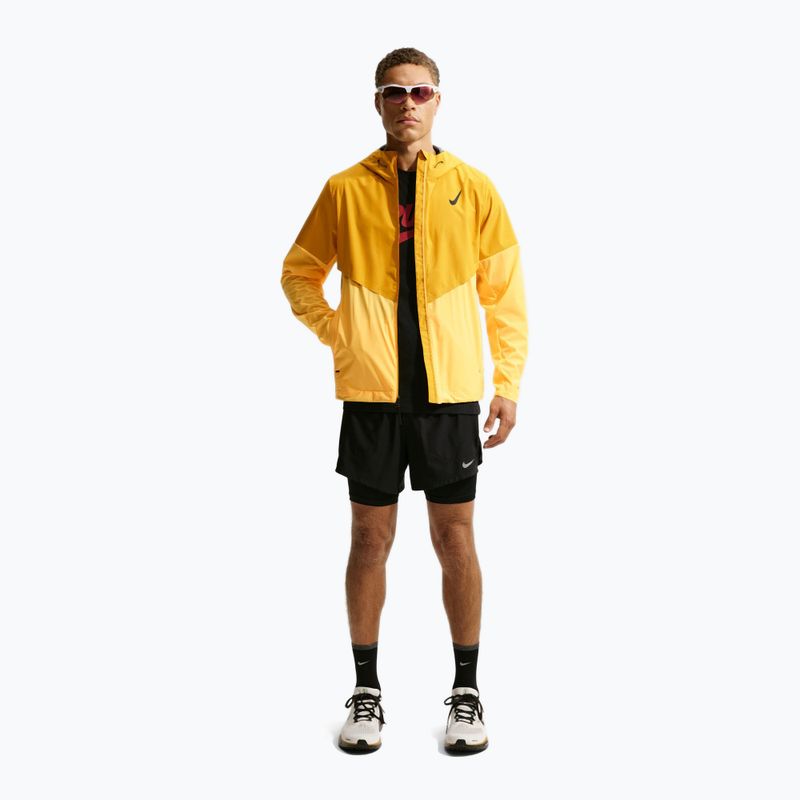 Куртка для бігу чоловіча Nike AeroSwift Storm-Fit Aerogami university gold/citron pulse/black 2