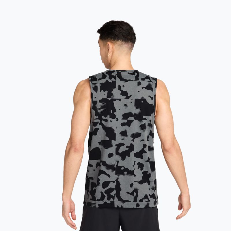 Футболка для тренувань чоловіча Nike Hyverse Dri-Fit TT smoke grey/black/white 2