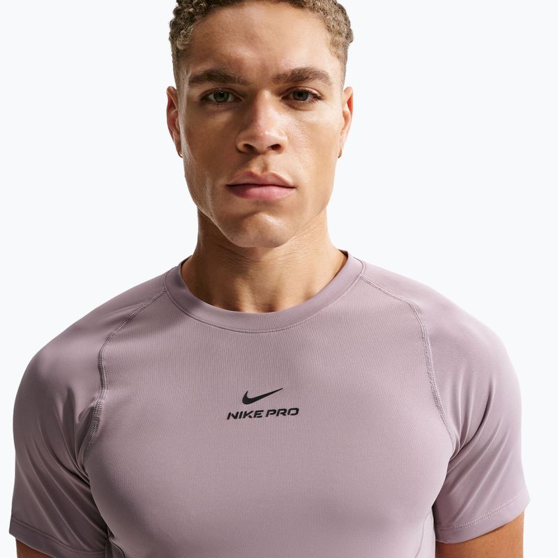 Футболка для тренувань чоловіча Nike Pro Training Dri-Fit light violet ore/black 5