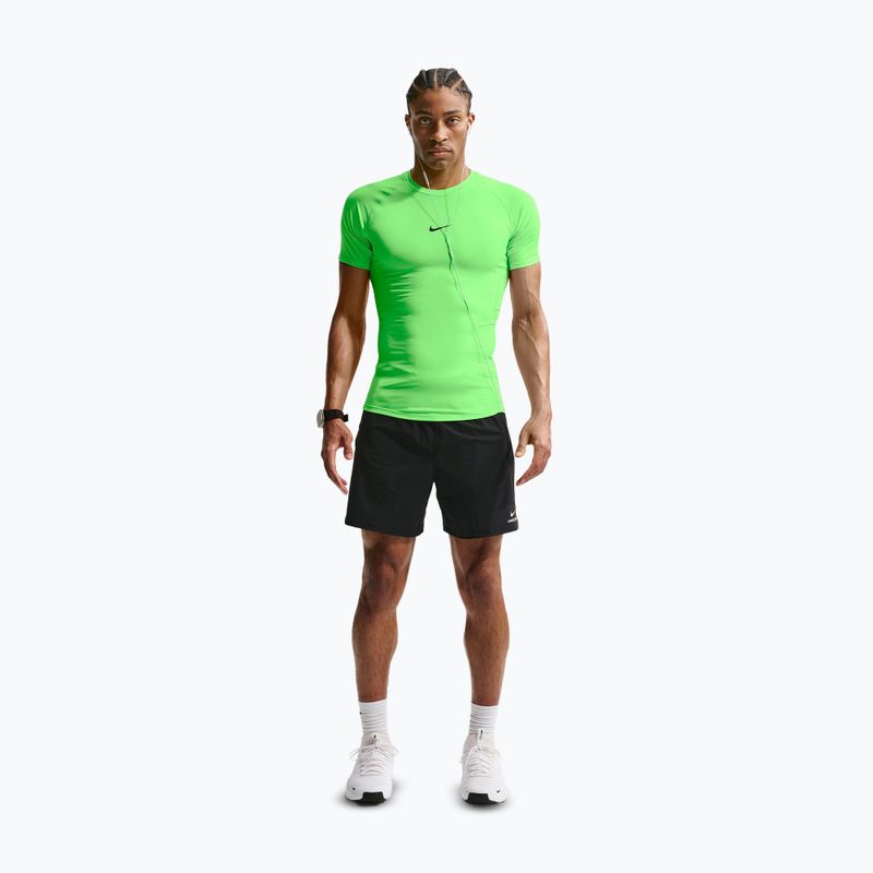 Футболка для тренувань чоловіча Nike Pro Dri-Fit Tight Fitness green strike/black 2