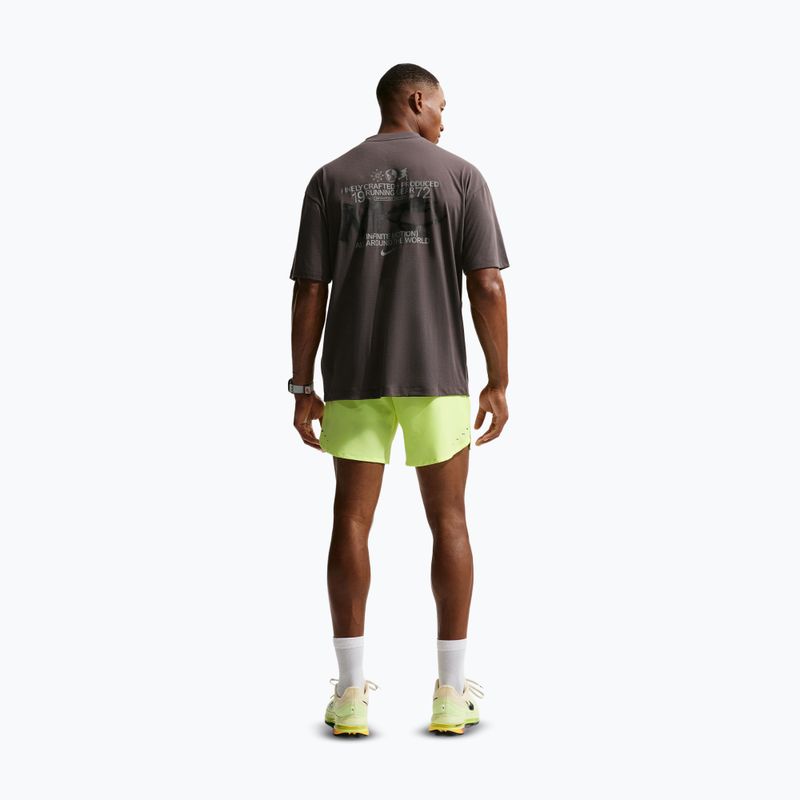 Шорти для бігу чоловічі Nike Stride Dri-Fit 2in1 7" volt ice 3