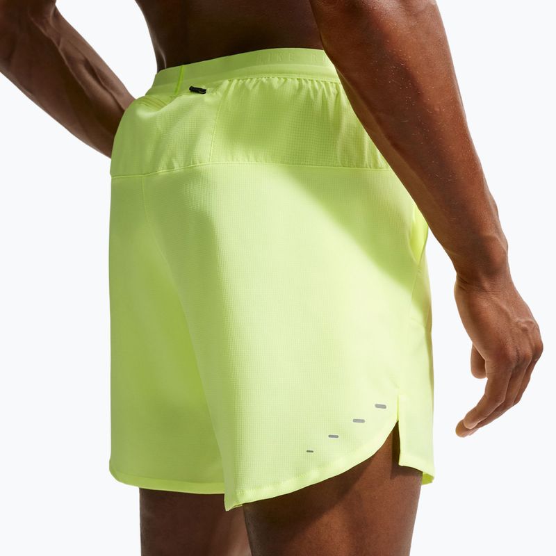 Шорти для бігу чоловічі Nike Stride Dri-Fit 2in1 7" volt ice 6