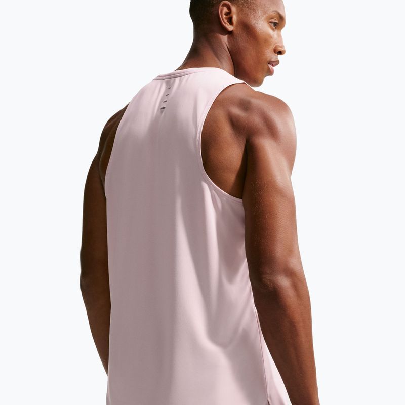 Футболка для бігу чоловіча Nike Stride Dri-Fit ADV silt red 6