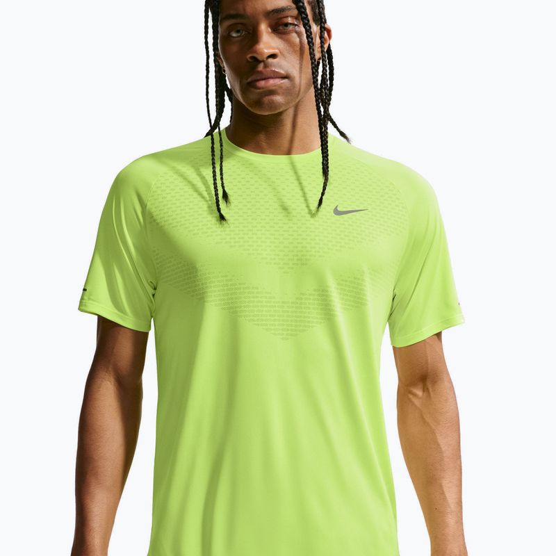 Чоловіча бігова футболка Nike Stride ADV volt ice 4