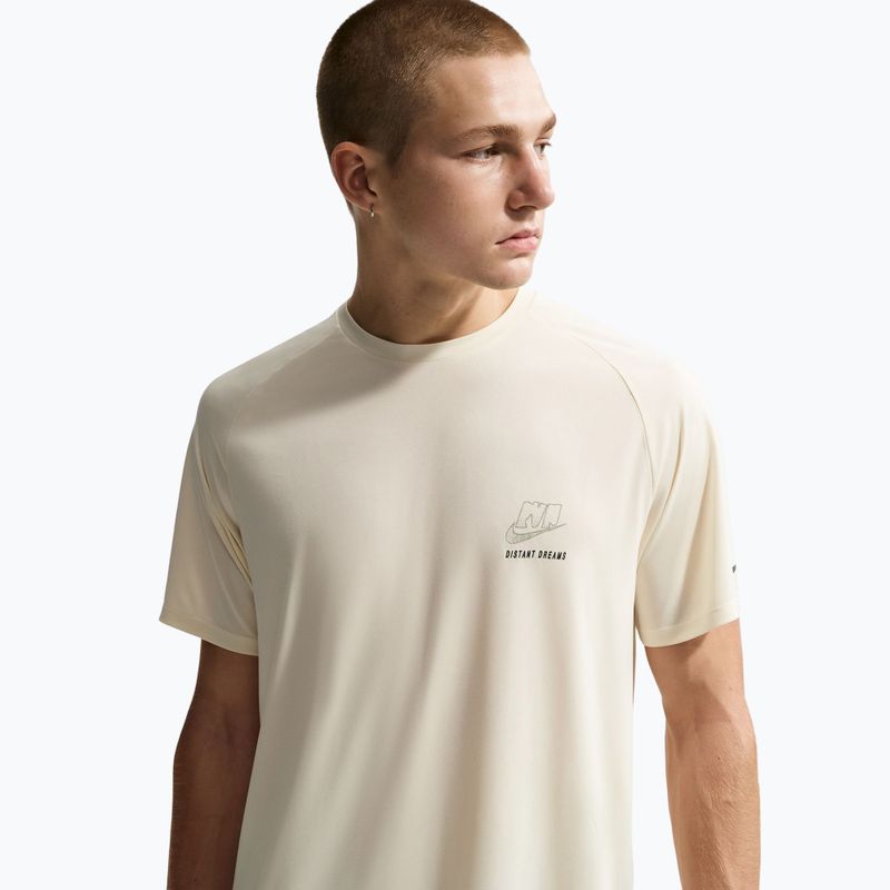 Футболка для бігу чоловіча Nike Stride Dri-Fit ADV coconut milk 4