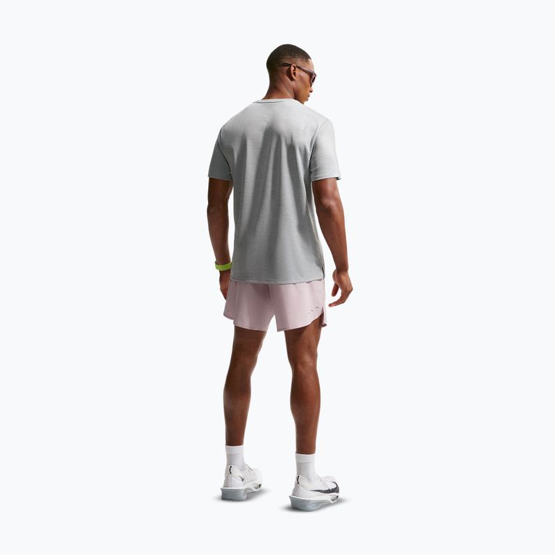 Шорти для бігу чоловічі Nike Stride Dri-Fit Brief-Lined 7" particle rose 3