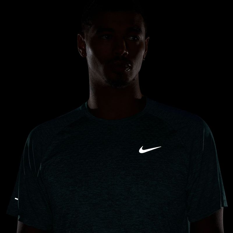 Чоловіча бігова футболка Nike Stride ADV mineral slate 4
