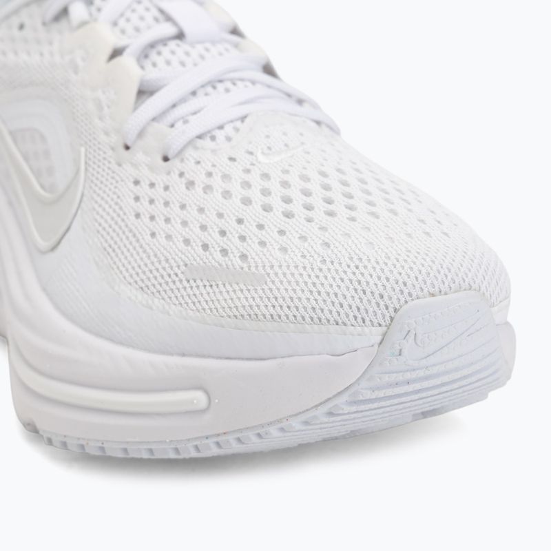 Кросівки для бігу жіночі Nike Winflo 12 white/summit white 7