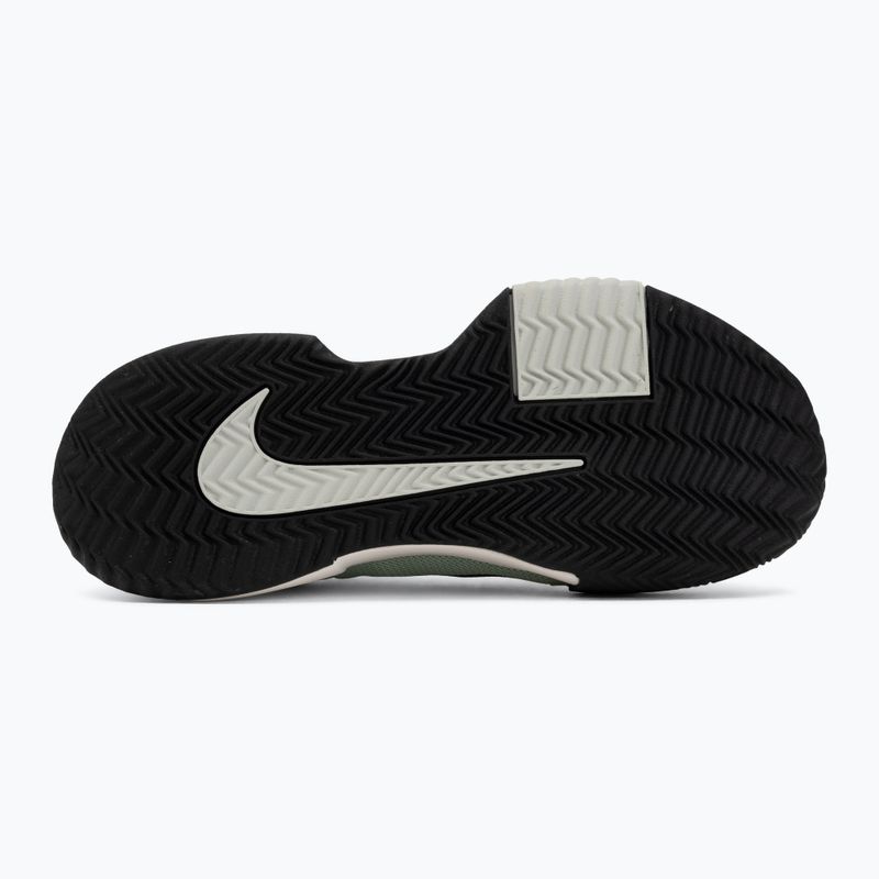 Жіноче тенісне взуття Nike GP Challenge Pro steam/light silver/white/black 4