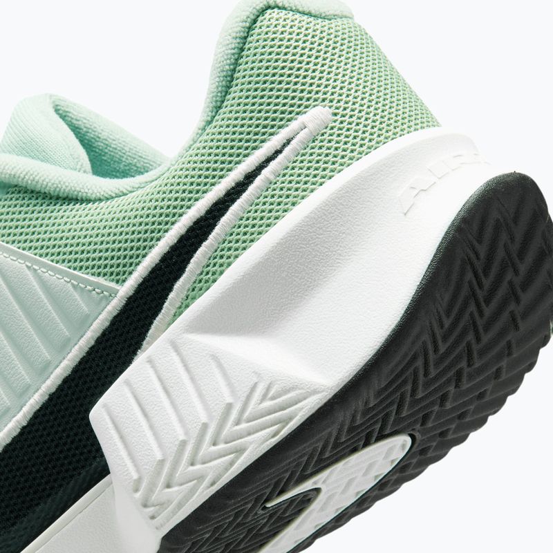 Жіноче тенісне взуття Nike GP Challenge Pro steam/light silver/white/black 8