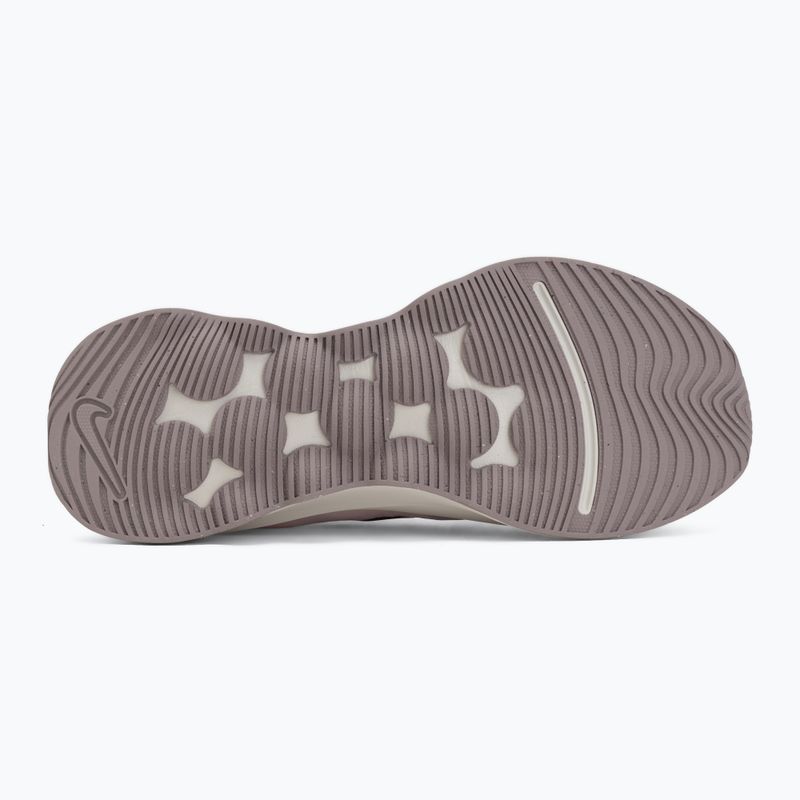 Взуття жіноче Nike Motiva 2 pearl pink/light violet ore/tattoo 4