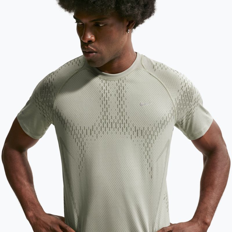 Футболка для бігу чоловіча Nike Stride Dri-Fit ADV lapis/deep royal blue 4