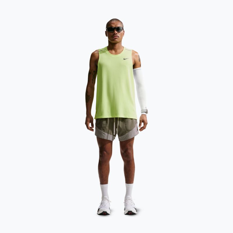 Шорти для бігу чоловічі Nike Stride Dri-Fit Brief-Lined 5" light army/spruce fog 2