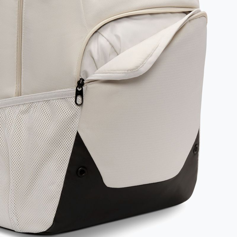 Рюкзак міський Nike Brasilia Extra Large 30 l light bone/black/black 8