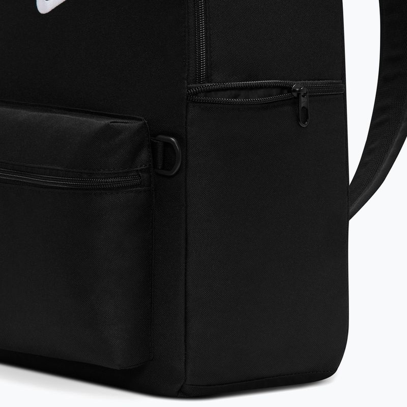 Рюкзак міський Nike Heritage 23 l black/white 6