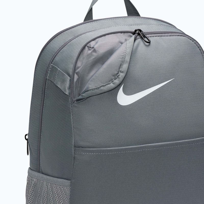 Рюкзак Nike Brasilia 24 l smoke grey/black/white 7