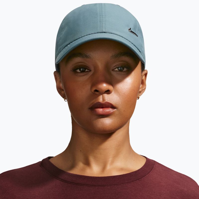Кепка Nike Dri-Fit Club Unstructured Metal Swoosh Mineral slate/metallic silver 3