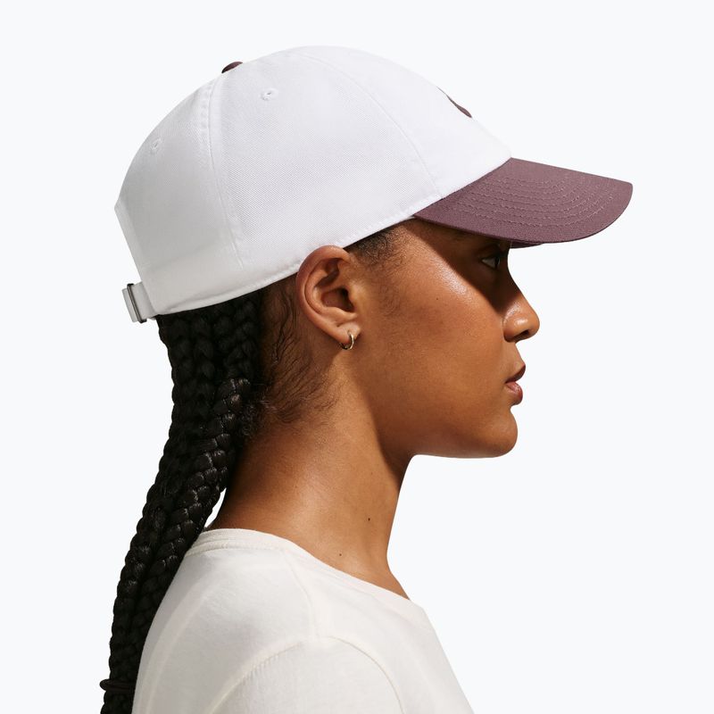 Кепка Nike Club Unstructured Futura Wash white/tattoo/tattoo 5
