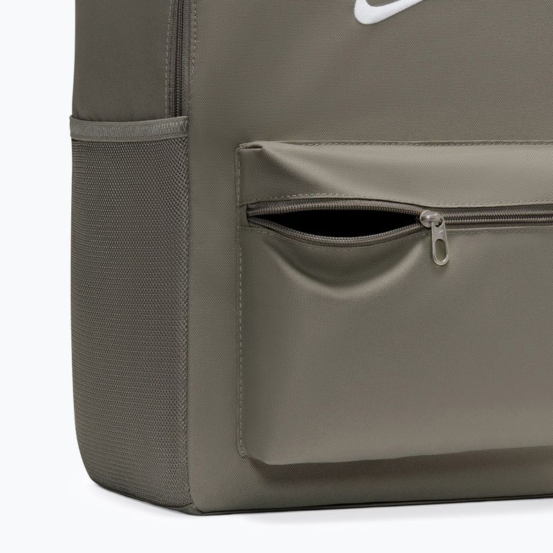 Рюкзак міський Nike Heritage 23 l light army/white 6