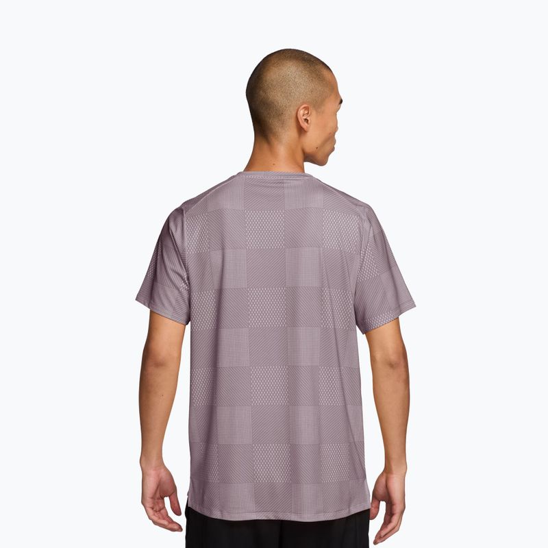 Футболка тенісна чоловіча Nike Court Dri-Fit Advantage Print light violet ore/black 2