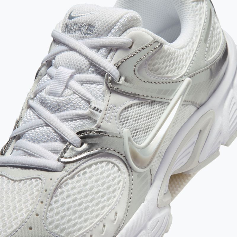Взуття жіноче Nike V5 RNR white/metallic platinum/metallic silver 5