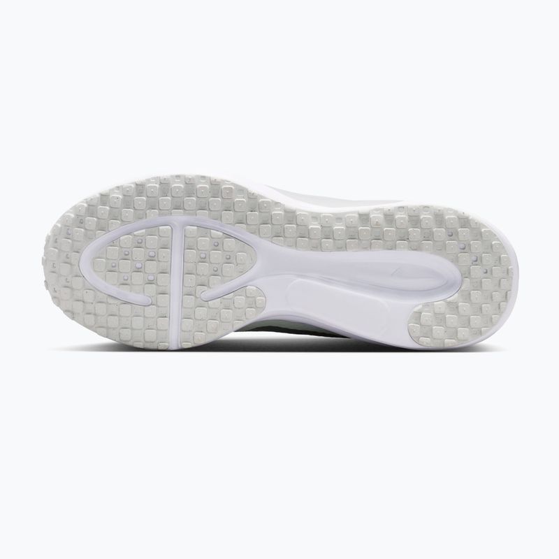 Кросівки для бігу жіночі Nike Revolution 8 off white/barely green/metallic silver 3