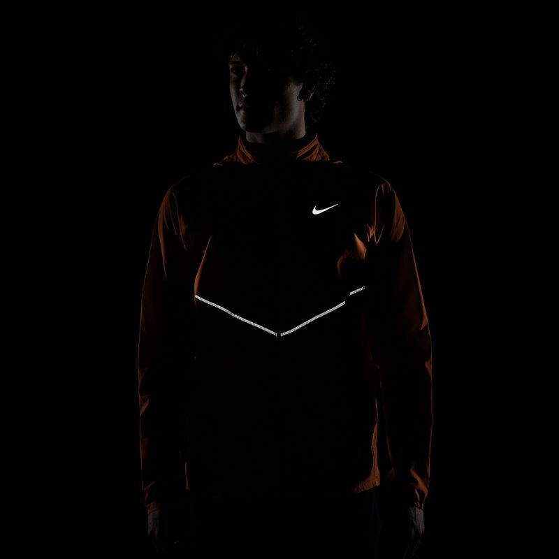 Куртка для бігу чоловіча Nike Miler Repel UV total orange 4
