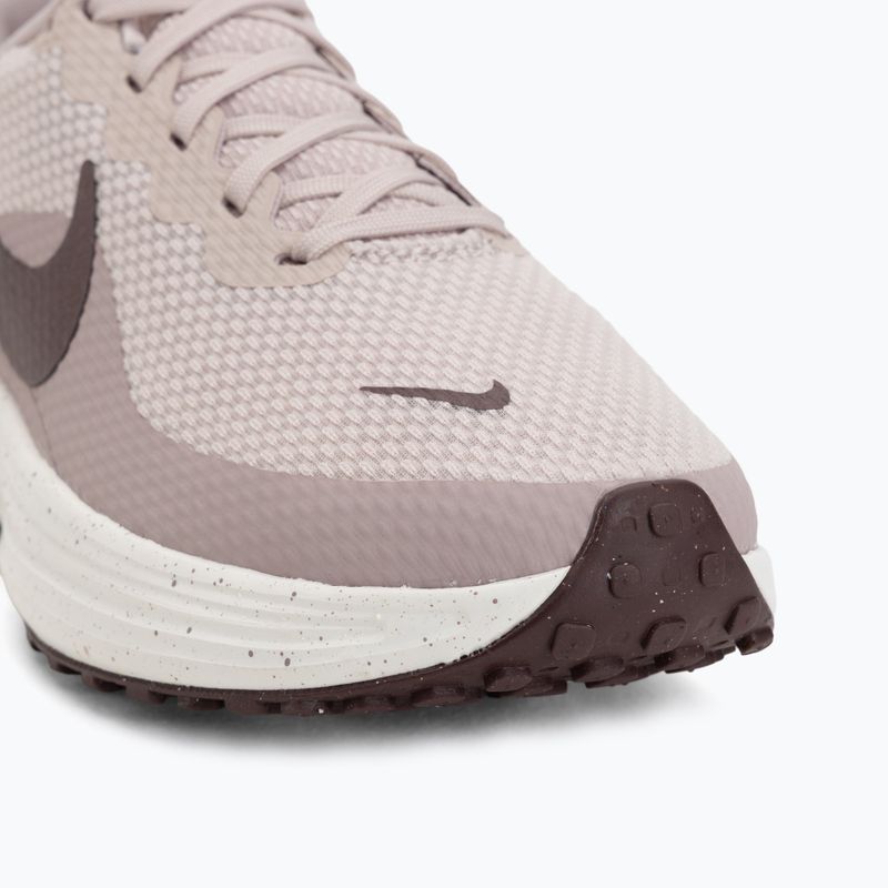 Кросівки для бігу жіночі Nike Revolution 8 SE silt red/white-particle rose-tattoo 7