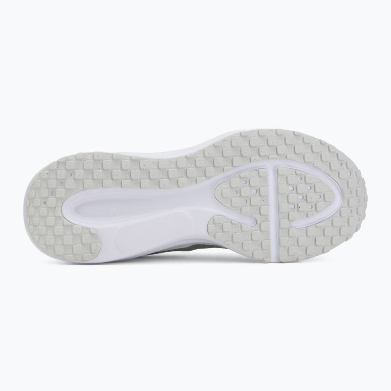 Кросівки для бігу жіночі Nike Revolution 8 off white/barely green/metallic silver 4