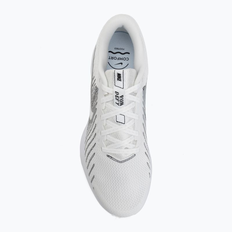 Кросівки для бігу чоловічі Nike Run Defy summit white/white/black/metallic silver 5