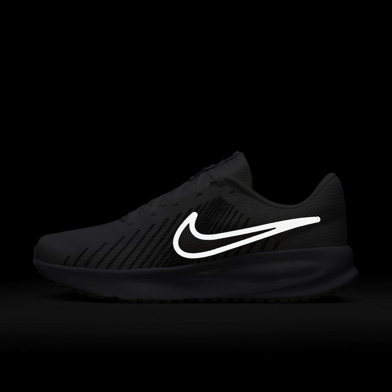 Кросівки для бігу чоловічі Nike Run Defy summit white/white/black/metallic silver 5
