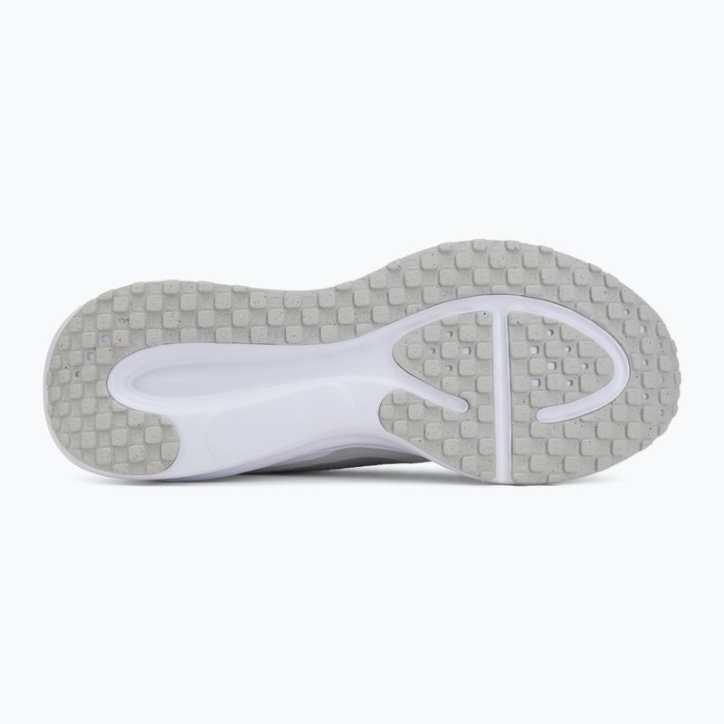 Кросівки для бігу чоловічі Nike Revolution 8 summit white/white/metallic silver 4