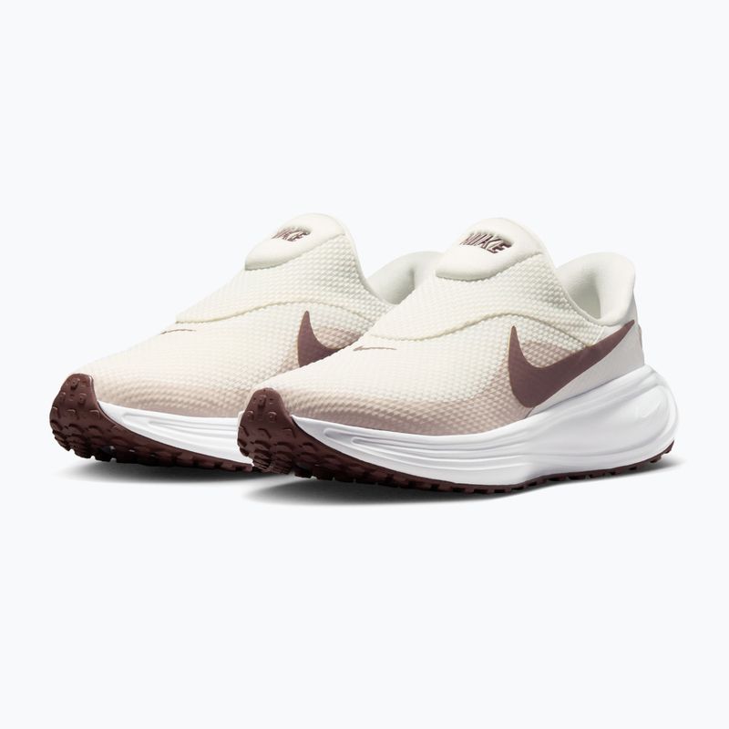 Кросівки для бігу жіночі Nike Revolution 8 EasyOn phantom/white/silt red/tattoo 3