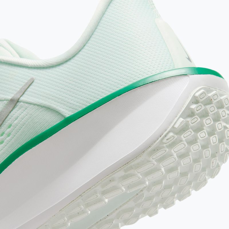 Кросівки для бігу жіночі Nike Quest 6 barely green/white/metallic silver 4