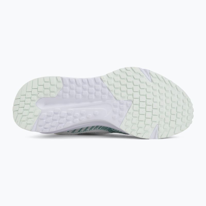 Кросівки для бігу жіночі Nike Run Defy summit white/white/metallic silver 4