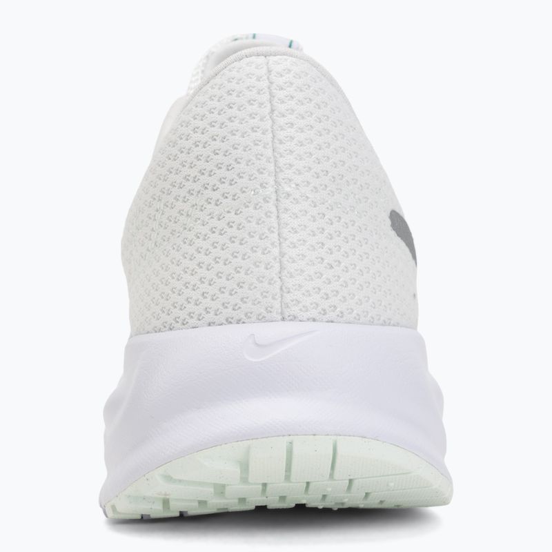 Кросівки для бігу жіночі Nike Run Defy summit white/white/metallic silver 6
