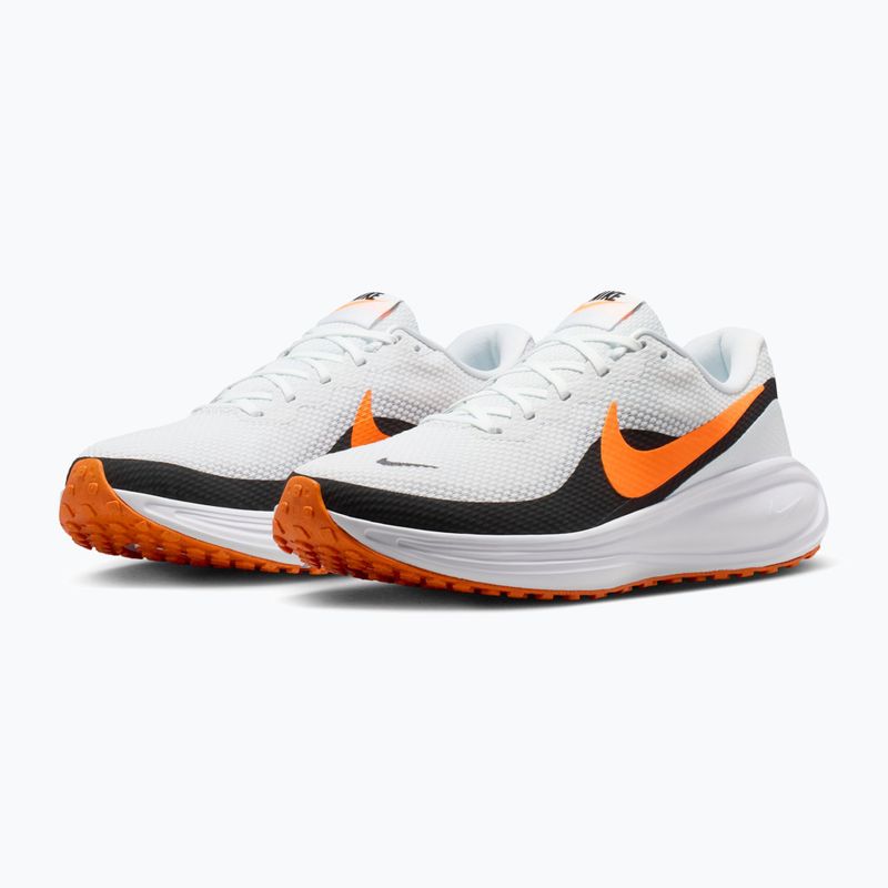 Кросівки для бігу чоловічі Nike Revolution 8 off white/white/black/total orange 3