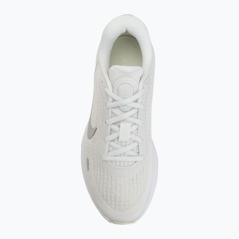 Кросівки для бігу жіночі Nike Journey Run summit white/metallic silver 5