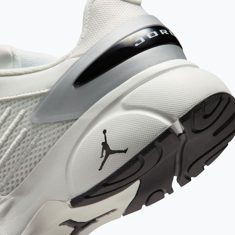 Жіноче взуття Jordan Trunner Flow summit white/metallic silver/black 4