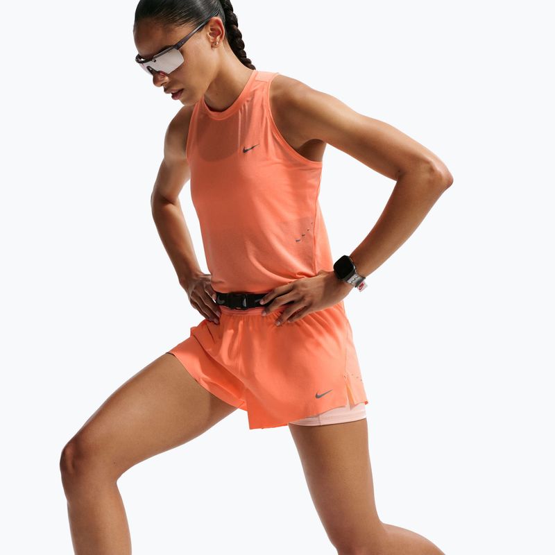 Шорти для бігу жіночі Nike Swift Mid-Rise 2in1 orange pulse 6
