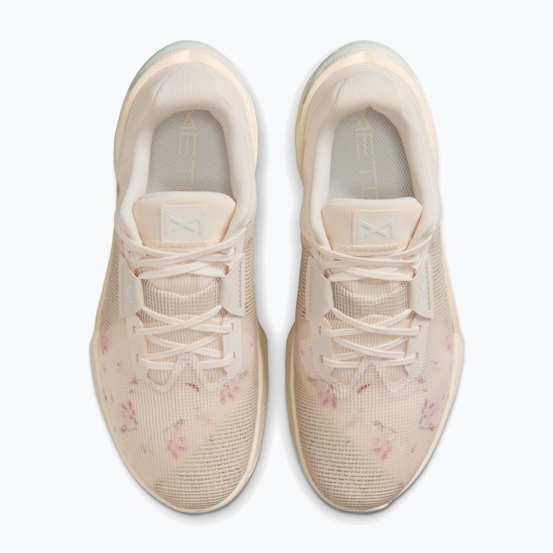 Кросівки для тренувань жіночі Nike Metcon 10 SE chalk/light orewood brown/light silver 5