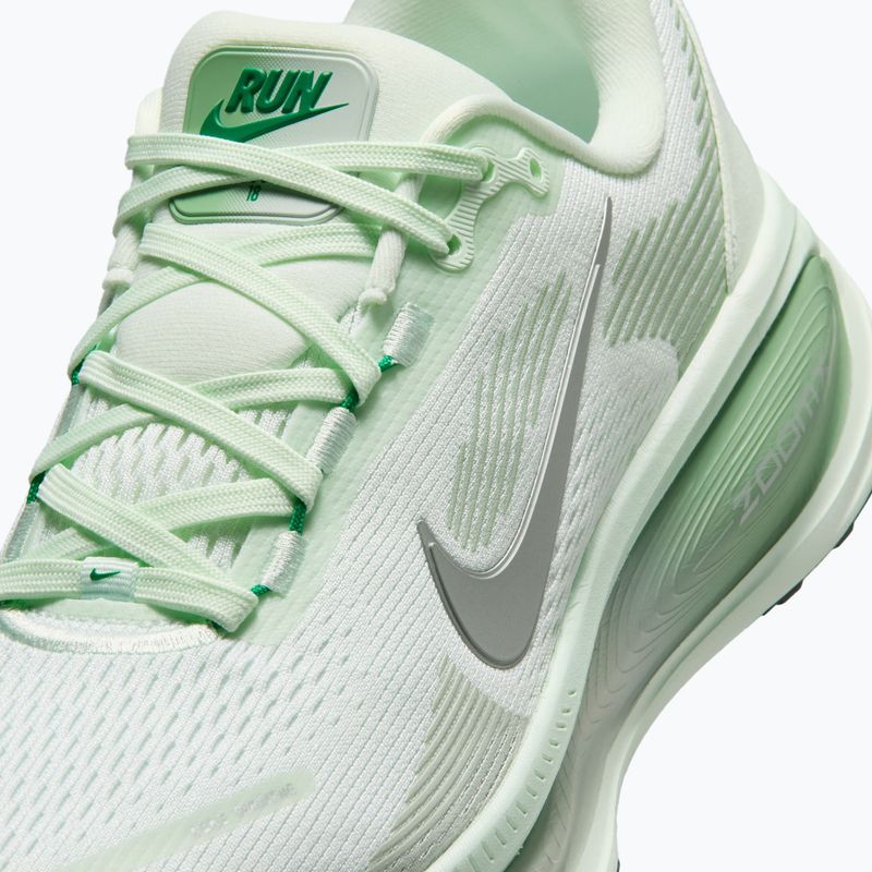 Кросівки для бігу жіночі Nike Vomero 18 barely green/steam/metallic silver 3