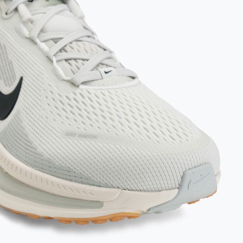 Кросівки для бігу чоловічі Nike Vomero 18 spruce aura/jade horizon/black spruce 7