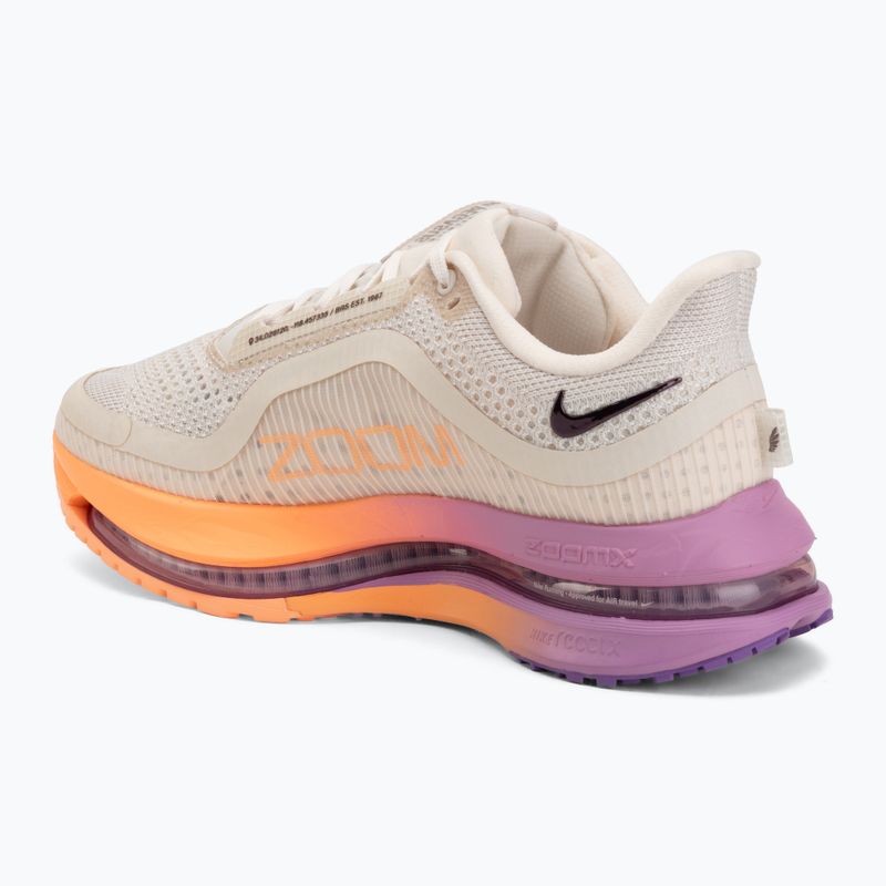 Кросівки для бігу жіночі Nike Pegasus Premium chalk/orange pulse/light magenta/tattoo 3