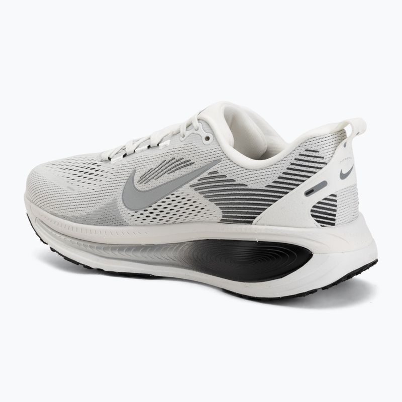 Кросівки для бігу чоловічі Nike Vomero 18 summit white/metallic silver-black 3