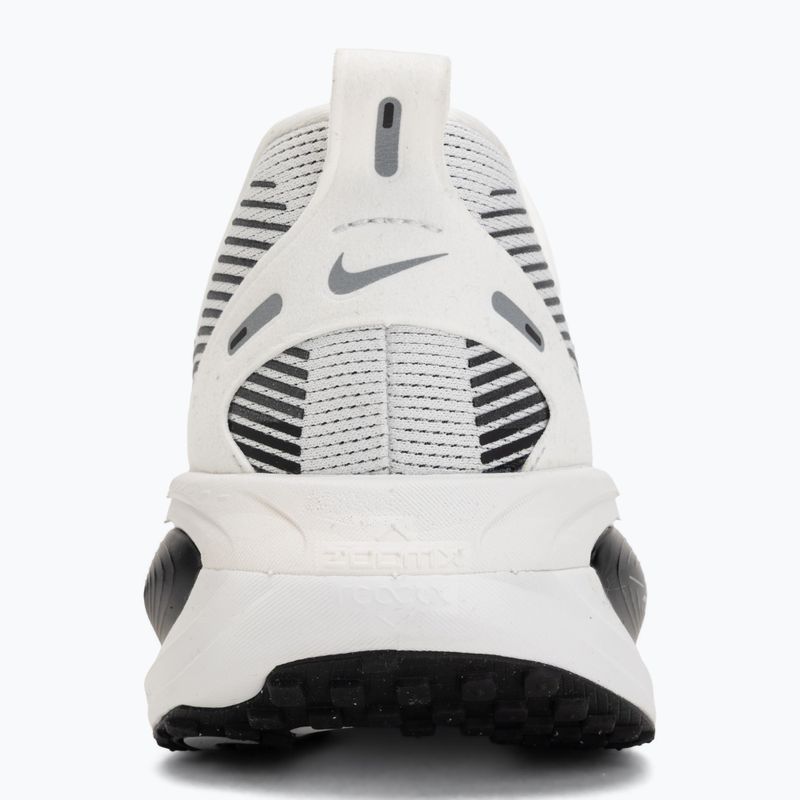 Кросівки для бігу чоловічі Nike Vomero 18 summit white/metallic silver-black 6