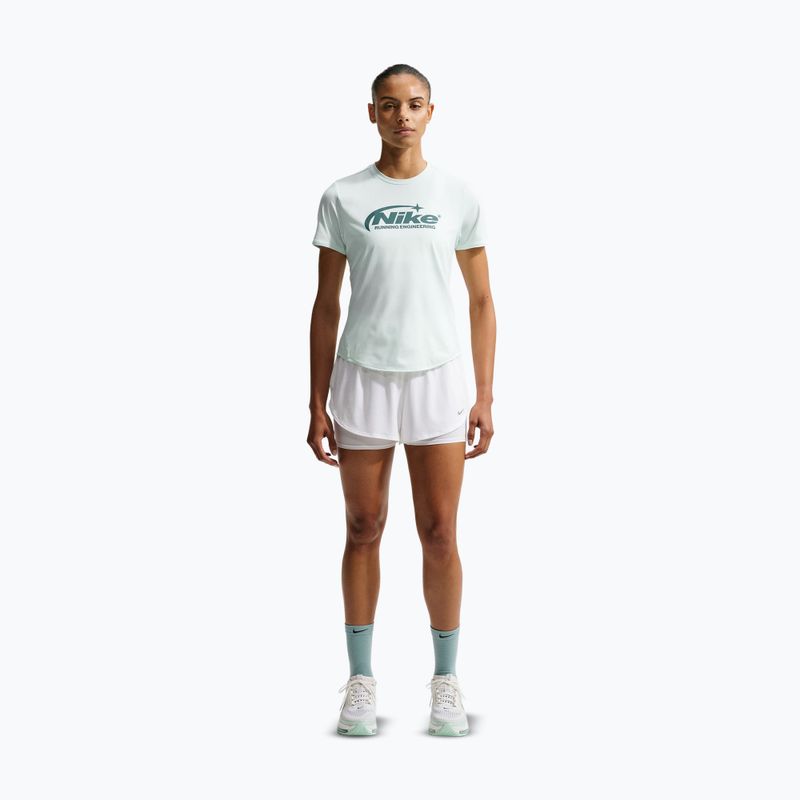 Футболка для бігу жіноча Nike Swift Dri-Fit barely green 2