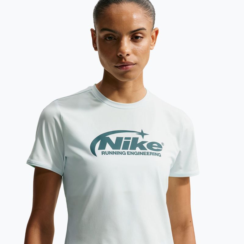 Футболка для бігу жіноча Nike Swift Dri-Fit barely green 5