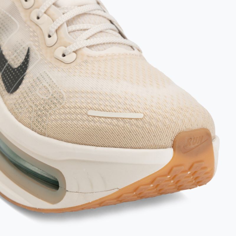 Кросівки для бігу чоловічі Nike Vomero Premium pale ivory/sanddrift/black spruce 7
