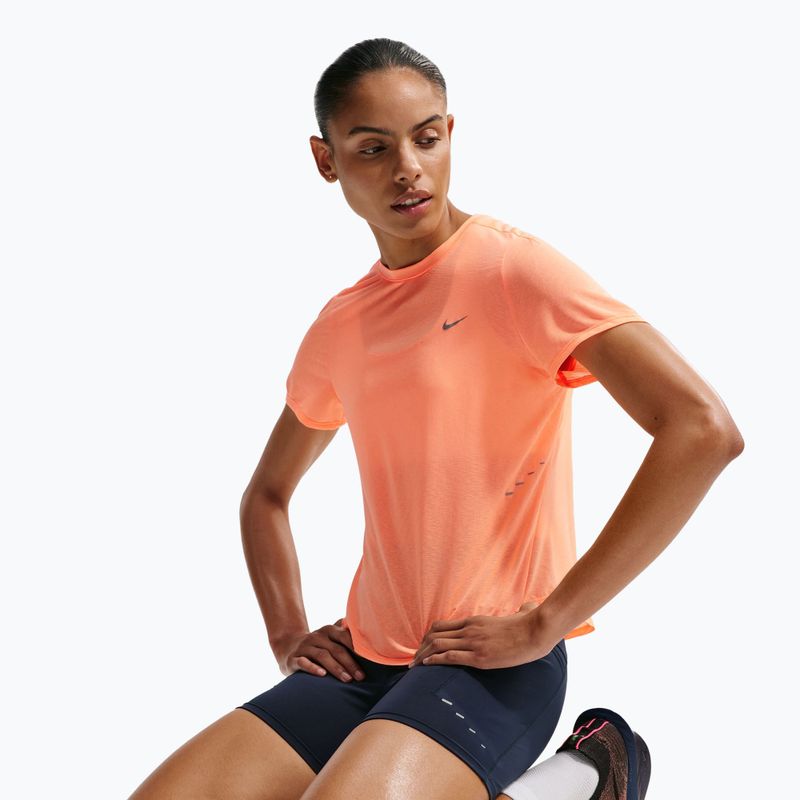 Футболка для бігу жіноча Nike Swift Breathe Dri-Fit orange pulse/photon dust 5
